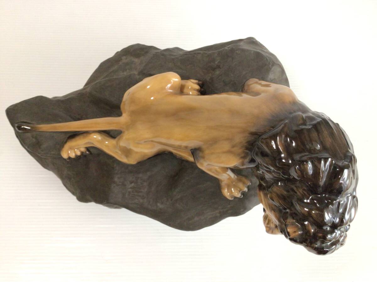 X218 ロイヤルドルトン 岩の上のライオン インテリア 希少 X218希少