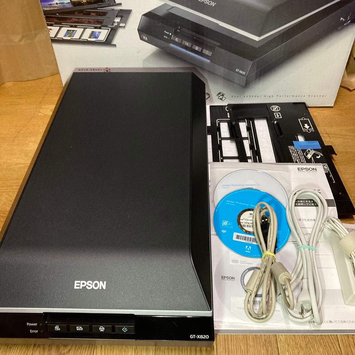 k*u様 エプソン GT-X820 フィルムスキャナー 35mmフィルムホルダ付