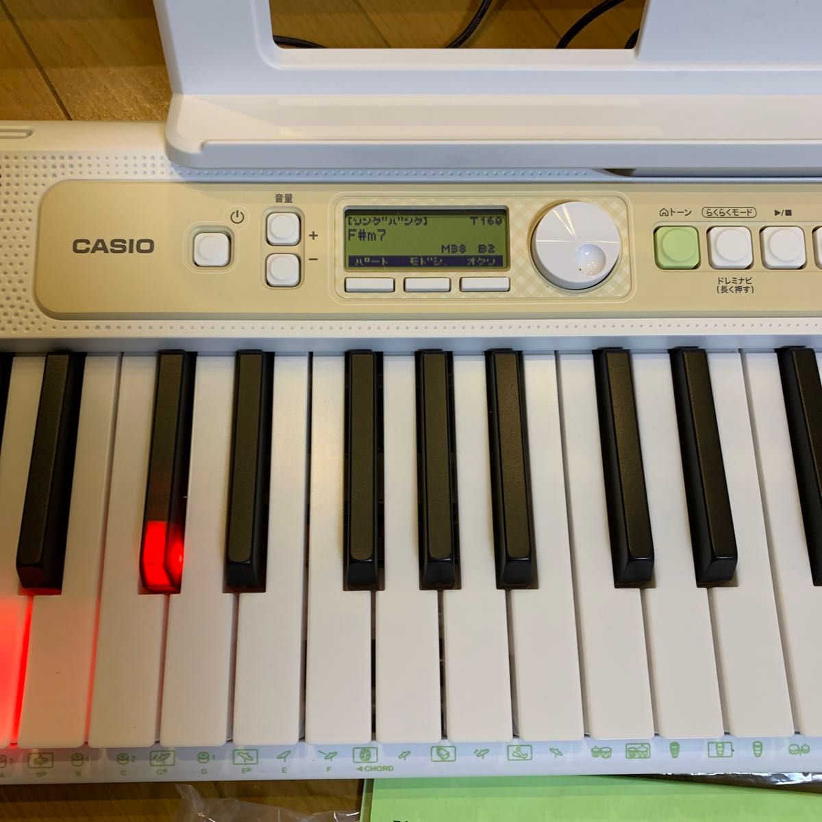 CASIO 電子キーボード(LK-325) 61鍵盤 光ナビゲーションキーボード(超