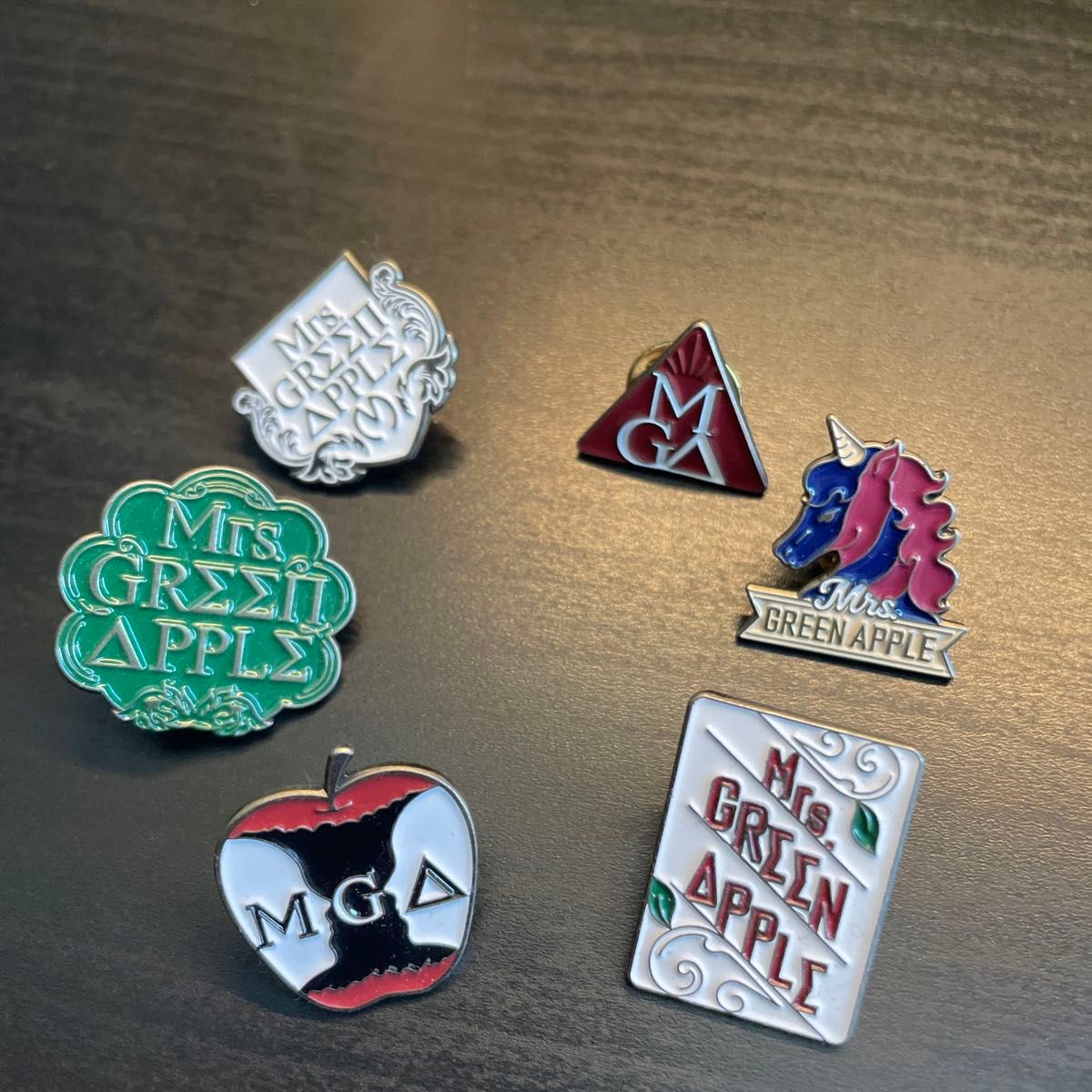 Mrs. GREEN APPLE ENSEMBLE バッグ＆ピンバッチ Mrs. GREEN APPLE