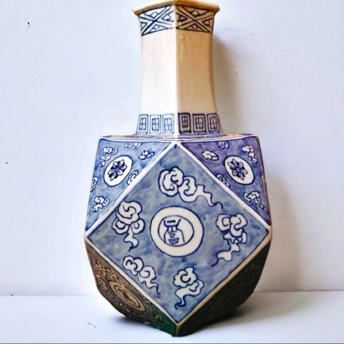 李朝 染付 面取八角徳利 萬壽無疆 陶磁 漢字 蒼 白磁 花瓶 朝鮮 中国