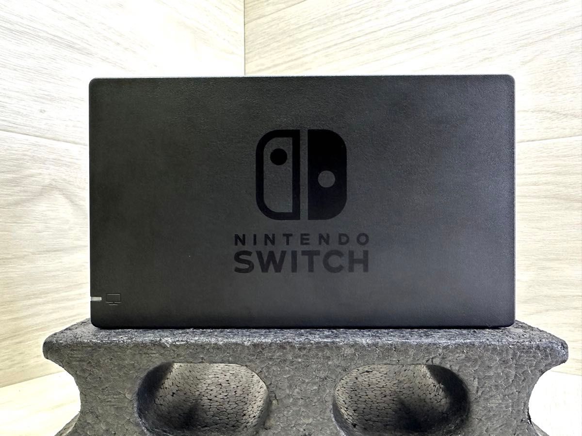 豪華おまけ付き 準美品 すぐに遊べる液晶新型Nintendo Switch完品