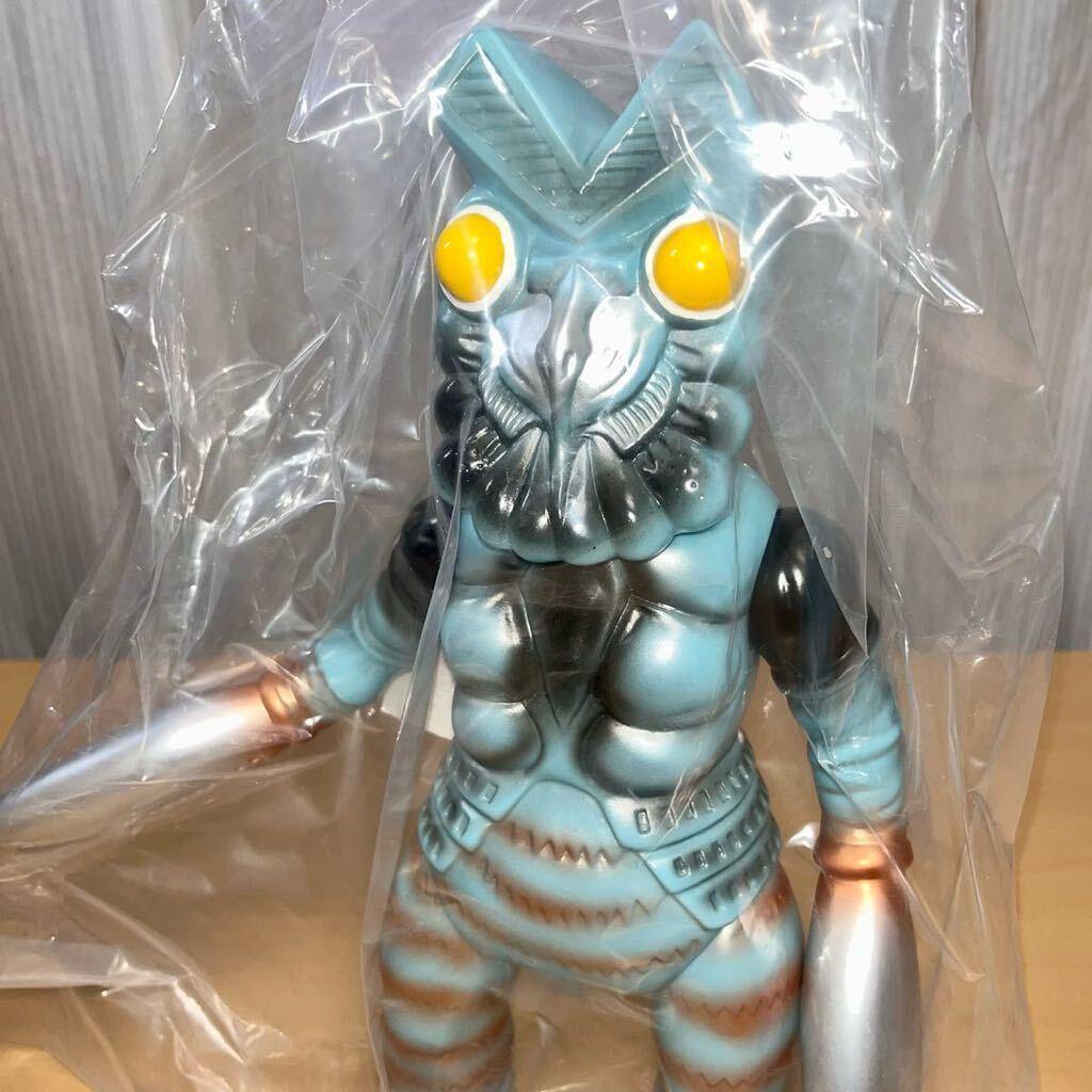 Yahoo!オークション - マルサン バルタン星人 450 Sky Blue image ver.