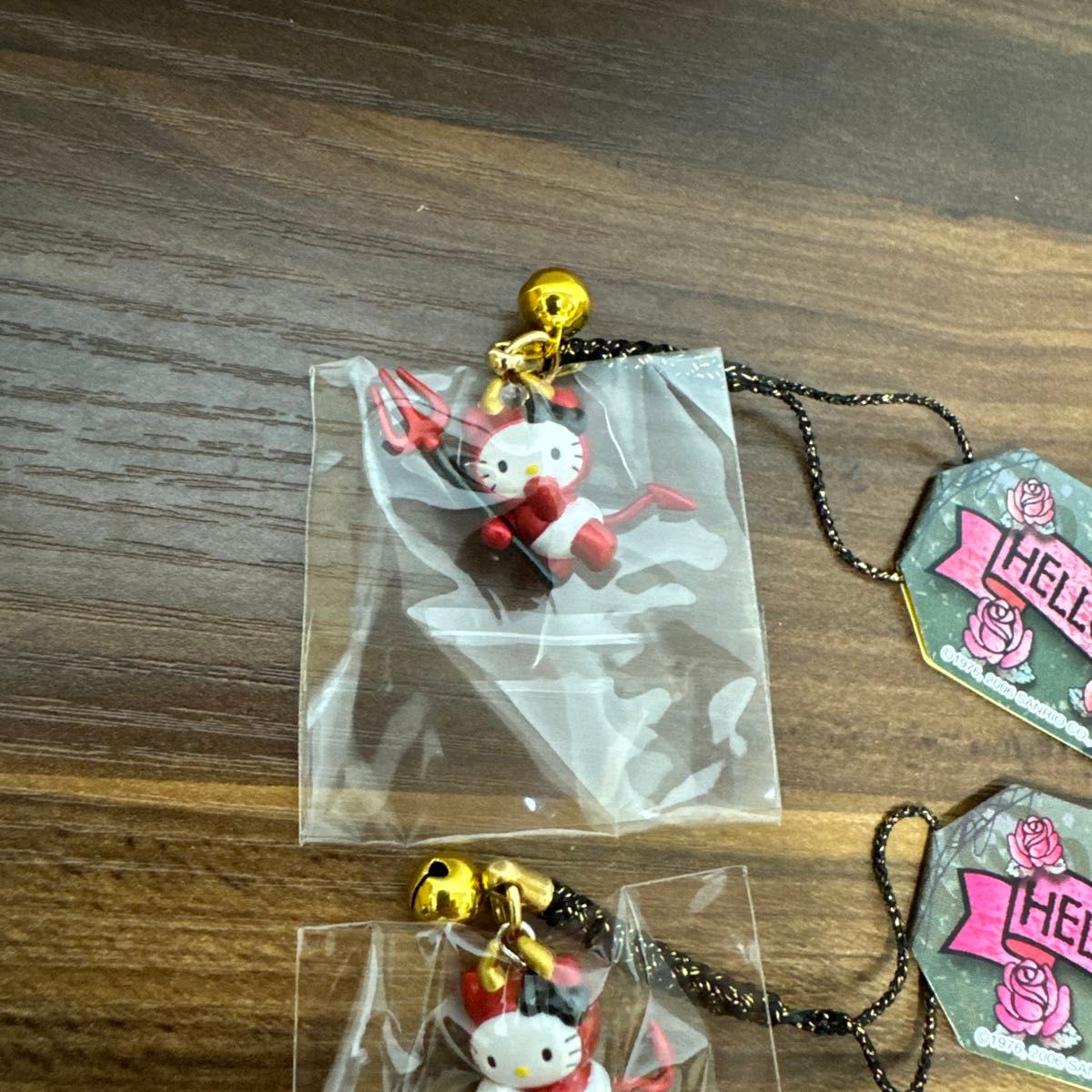キティちゃん 根付け ストラップ 2006年 デビルKT2点｜Yahoo!フリマ