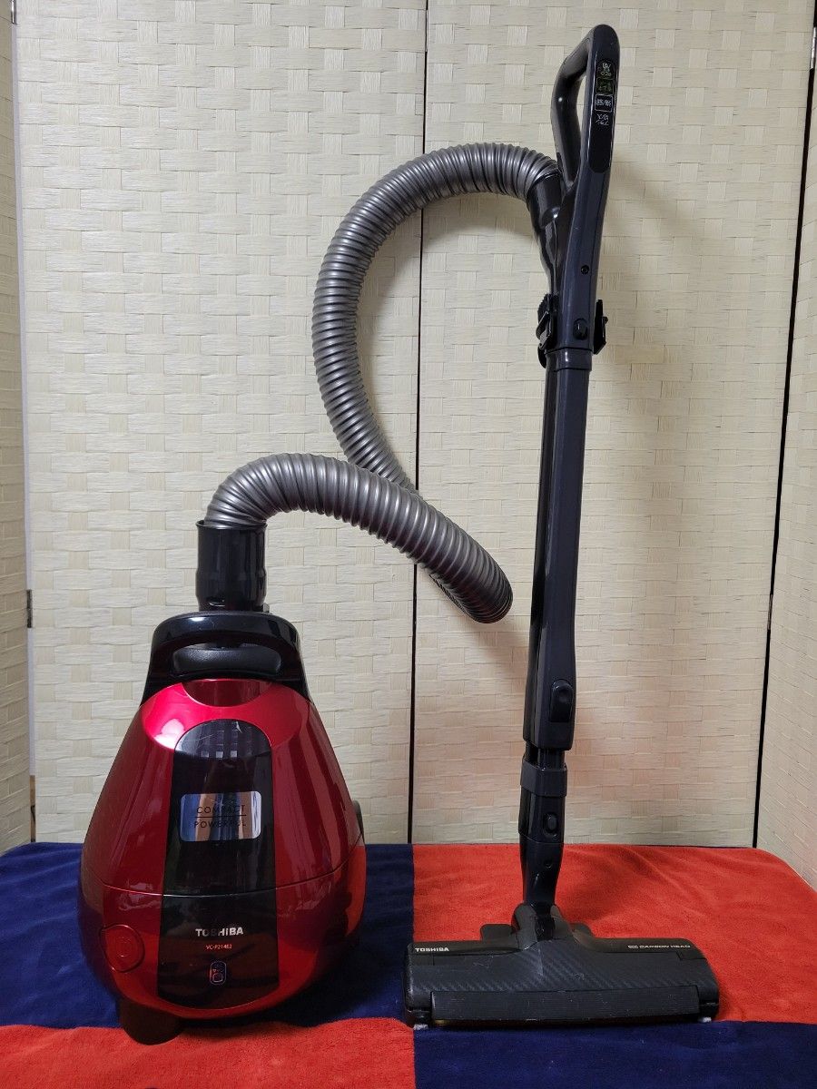 TOSHIBA 紙パック クリーナー VC-P214E2(R)東芝2016年式 ワインレッド