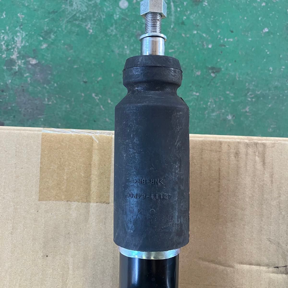 新車外し】スズキ 純正 DA17V エブリィバン エブリー ショック