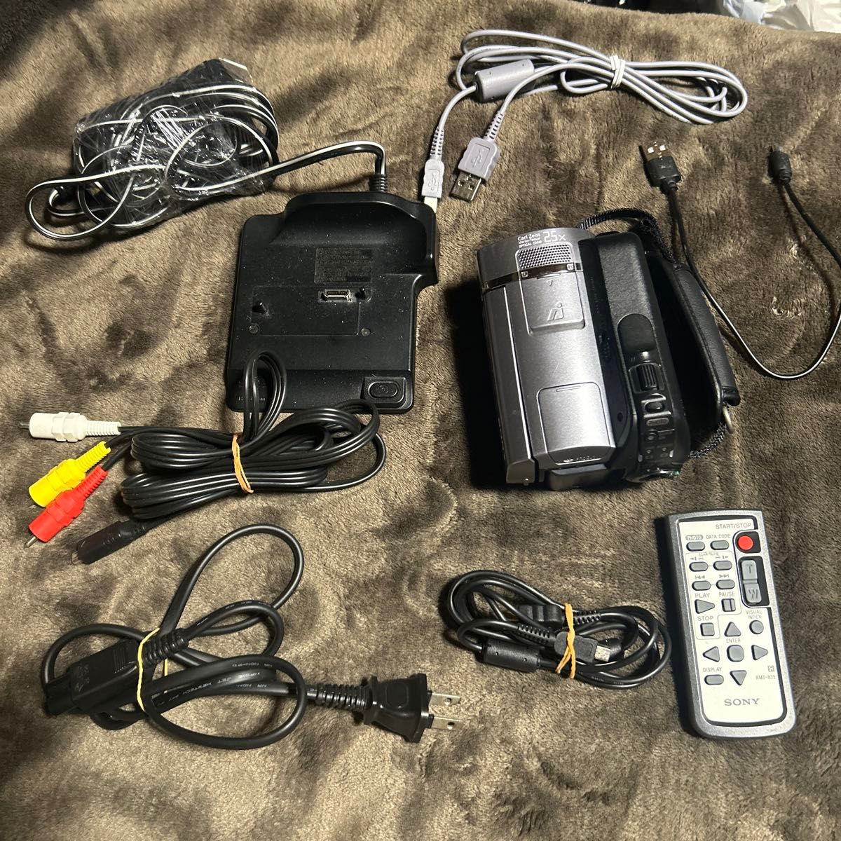 SONY ソニー ハンディカム DCR-SR65 ビデオ カメラ HDD 映像 デジタル