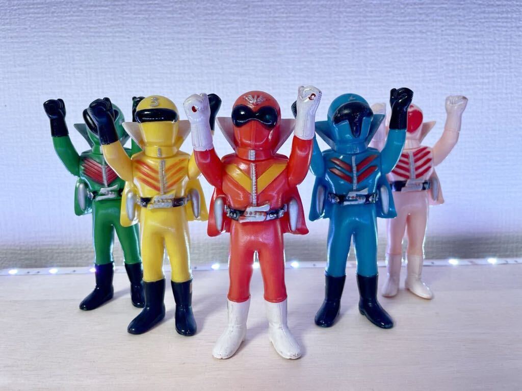 Yahoo!オークション - 秘密戦隊 ゴレンジャー 5体セット ポピー ソフビ