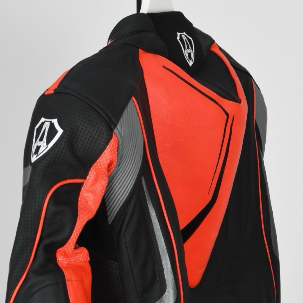 ARLENNESS 48 身長〜170程度 定価16 9万 レーシングスーツ 革ツナギ