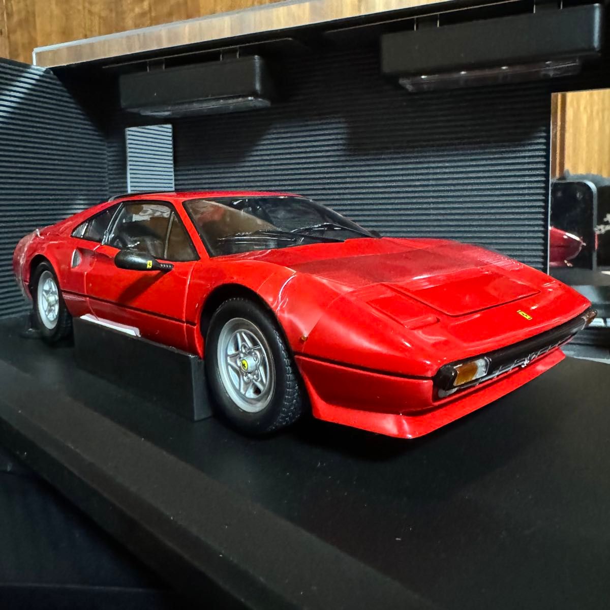 絶版未展示品 京商 1/18 フェラーリ 308GTB クアトロバルボーレ｜Yahoo
