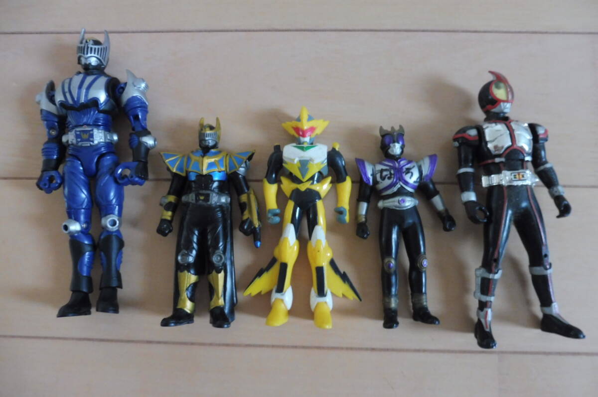Yahoo!オークション - 当時物 色々 フィギュア 仮面ライダー クウガ 仮