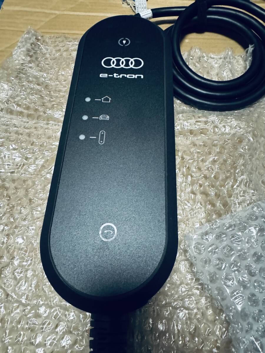 新品 AUDI アウディe-tron EV PHEV純正充電ケーブル IC-CPD Basis 3