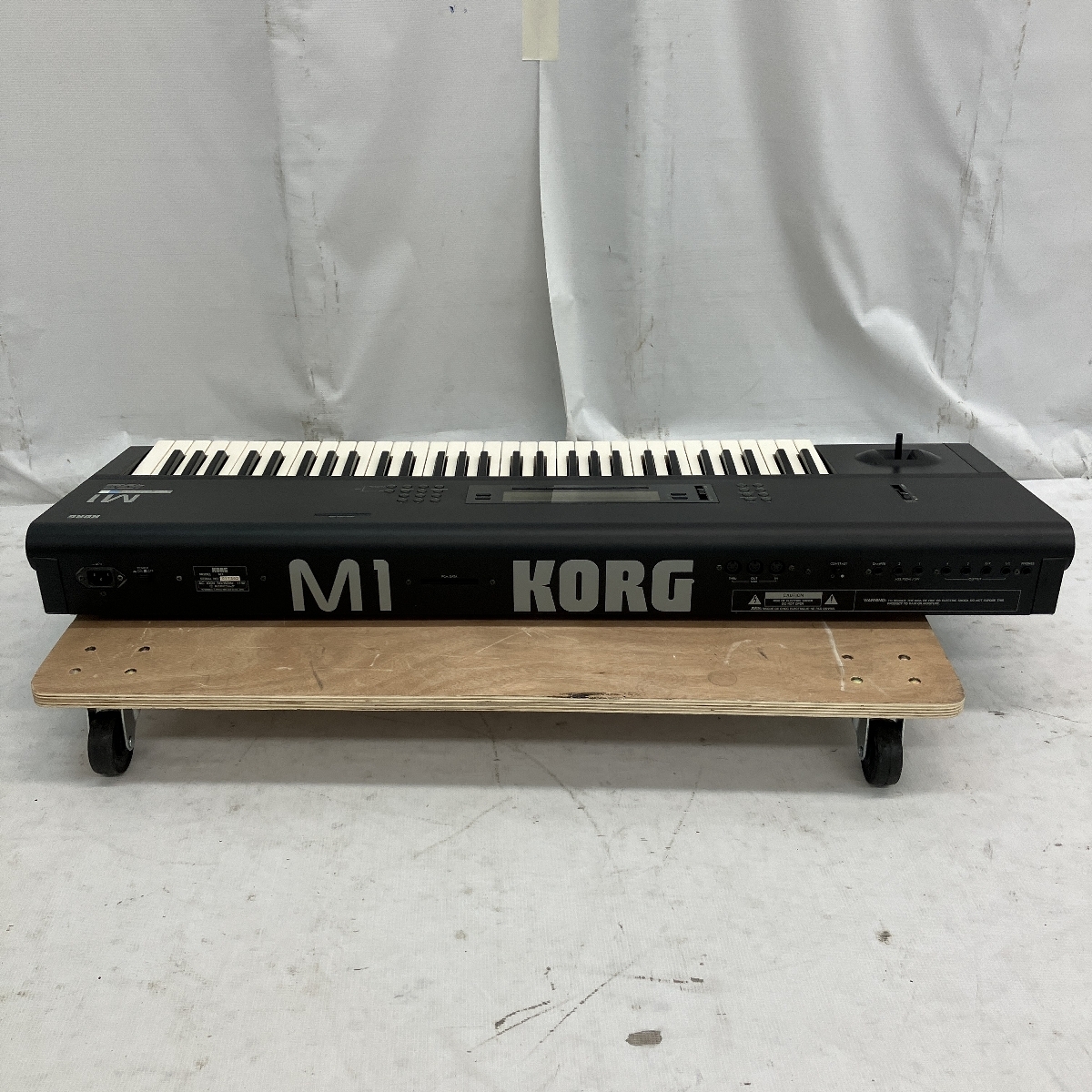 Yahoo!オークション - KORG M1 シンセサイザーキーボード 61鍵盤 コル