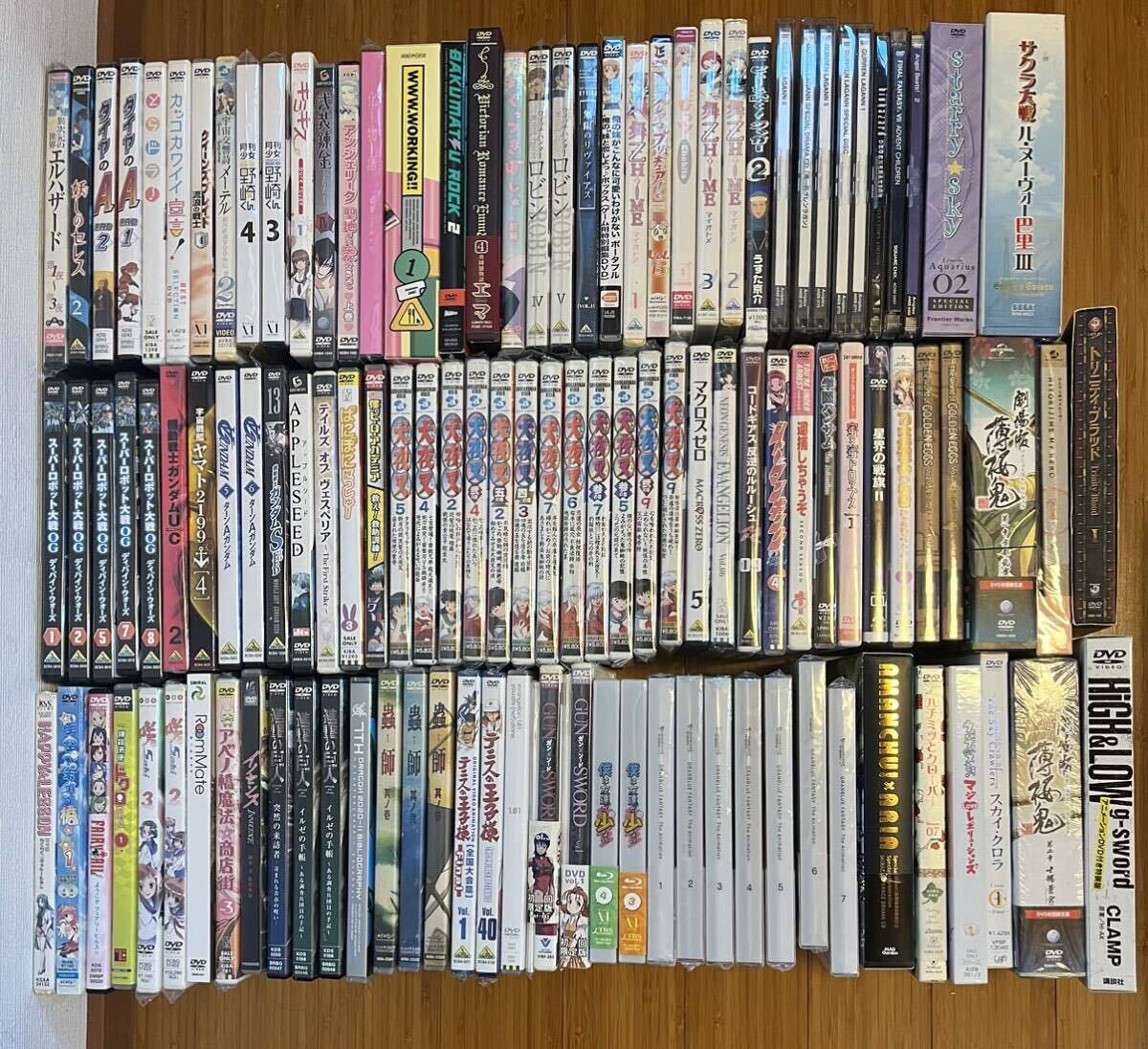 Yahoo!オークション - アニメDVD ブルーレイ まとめ売り 約110本 犬夜