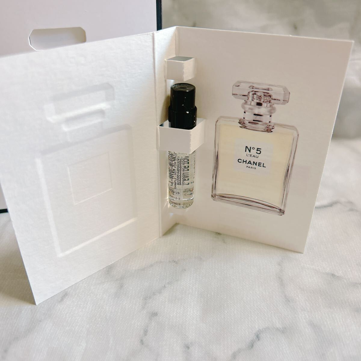 新品本物 シャネル N°5 ロー 1 5ml オードゥトワレット 香水 サンプル