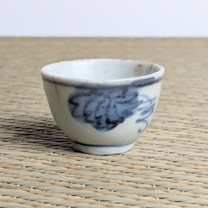 初期伊万里 染付ぐい呑 17世紀 葡萄葉文 染付盃 酒器 猪口｜Yahoo