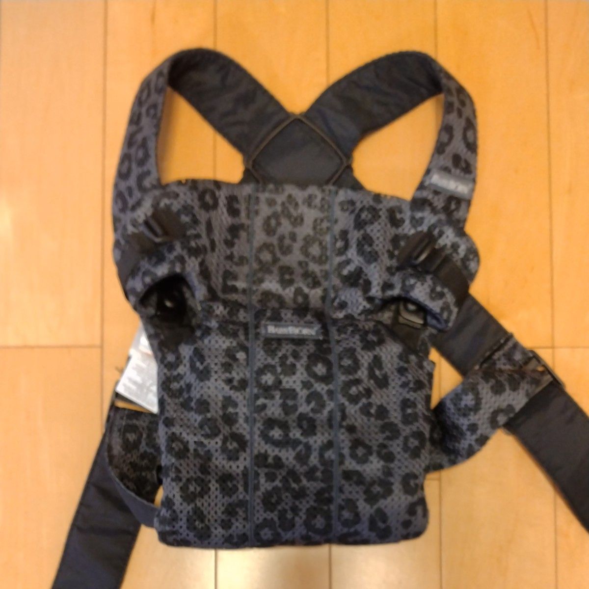 ベビービョルン 抱っこひも ベビーキャリア メッシュ Air アンスラ