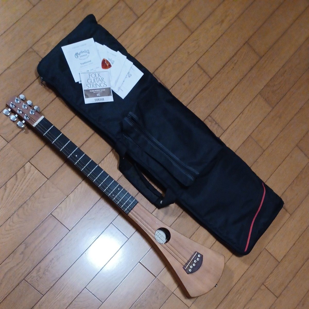 シリアル4桁 最初期 バックパッカー マーチン ギター マホガニー 弦