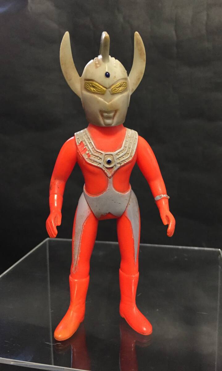 Yahoo!オークション - ブルマァク ウルトラマンタロウ 当時物 ソフビ