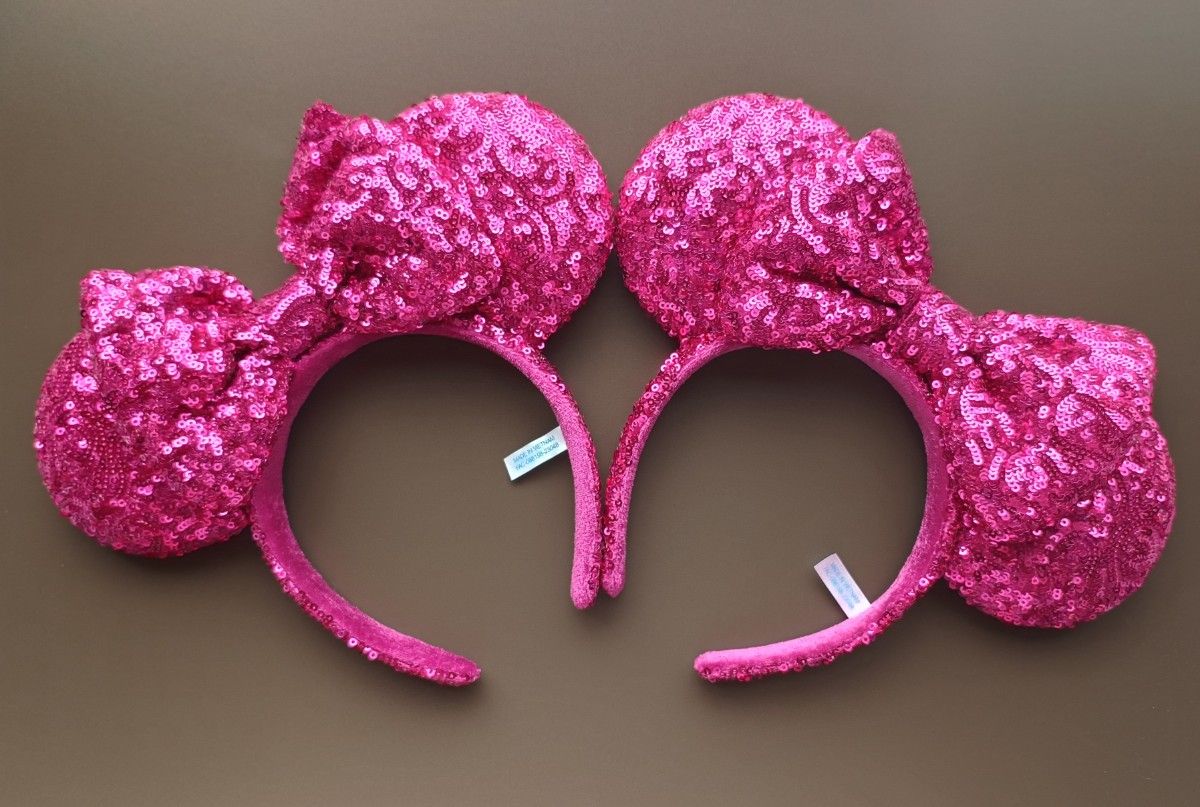 即日発送 ディズニー カチューシャ2個セット 濃いピンク スパンコール