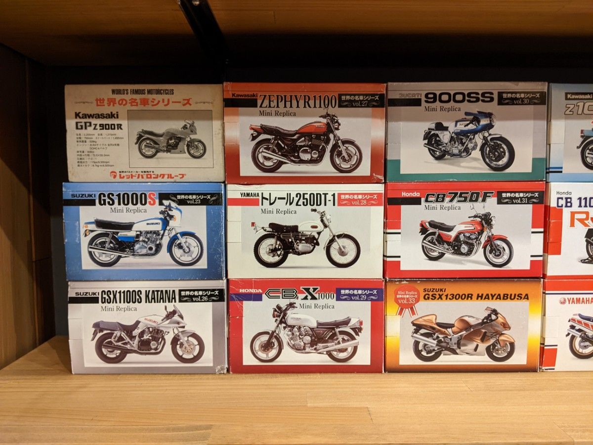 レッドバロン世界の名車シリーズまとめ出品(16種類→19台)｜Yahoo