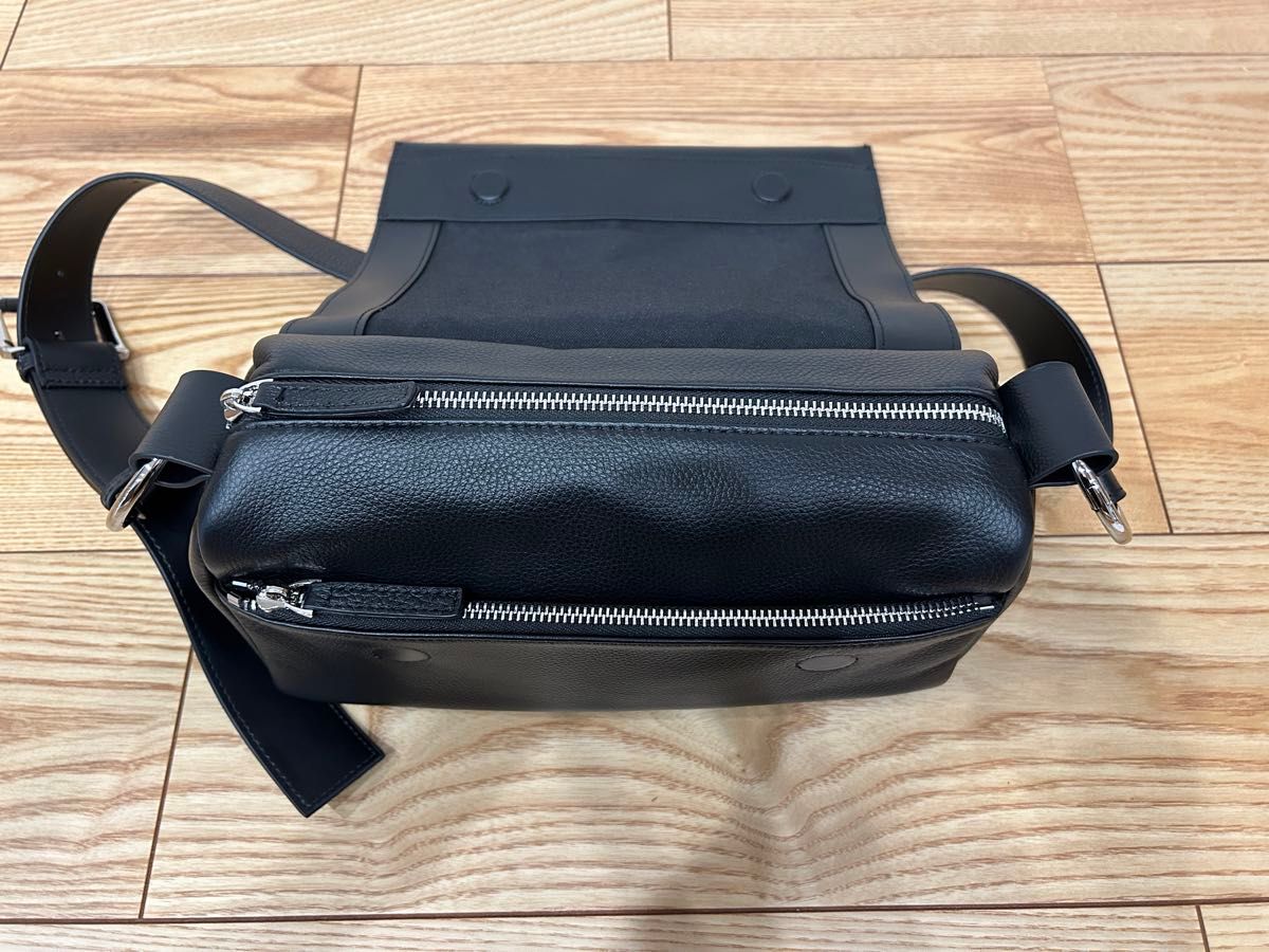 BEARDSLEY（ビアズリー）レザーボディバッグ｜Yahoo!フリマ（旧PayPay