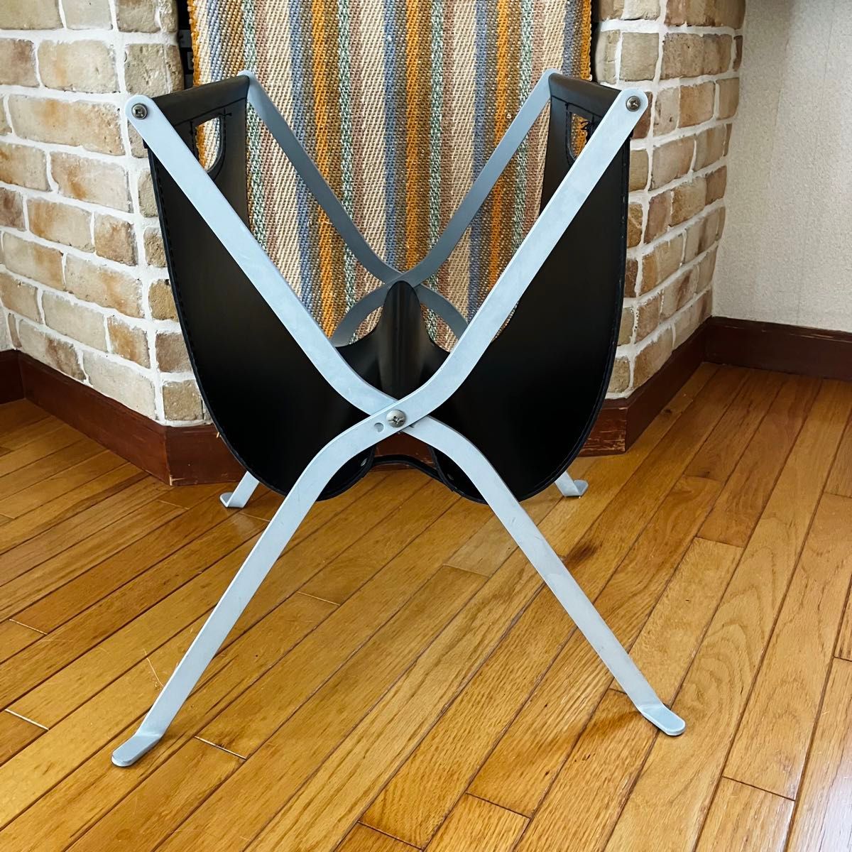 お洒落 Actus アクタス マガジンラック ブラック 本革レザー 廃盤 希少