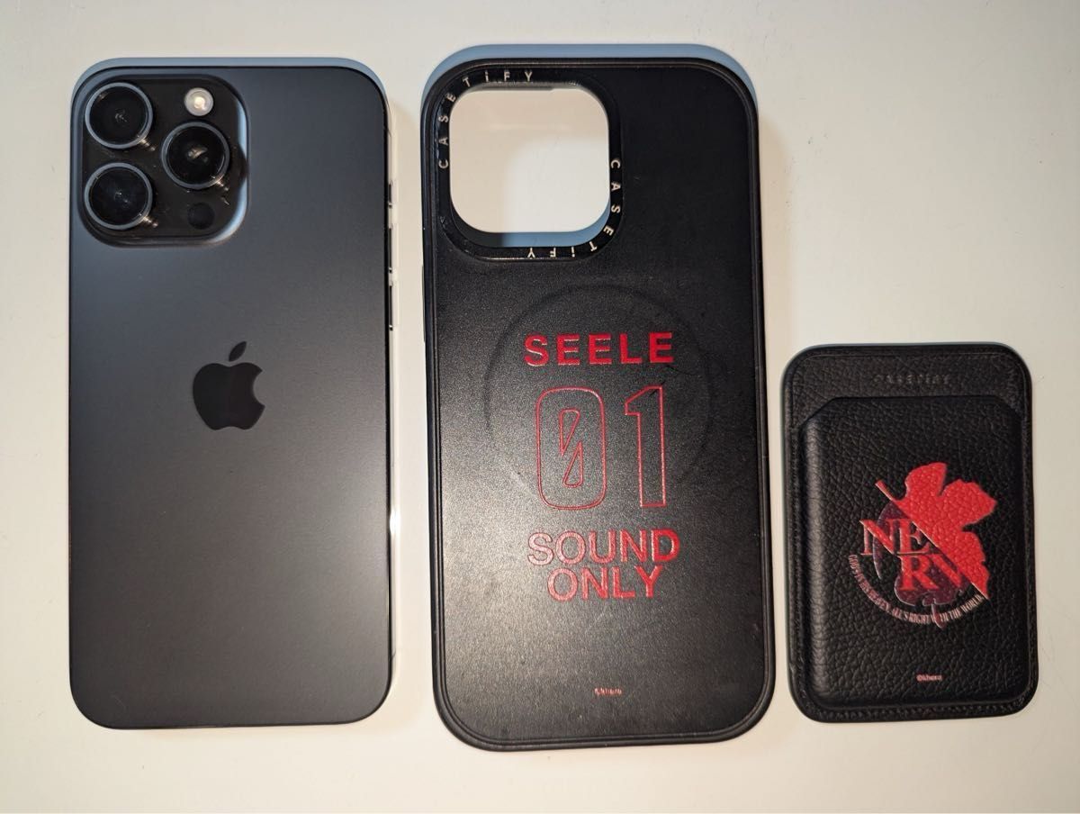 iPhone 15 Pro Max 256GB ブラックチタニウム (97％) ＋ ケース