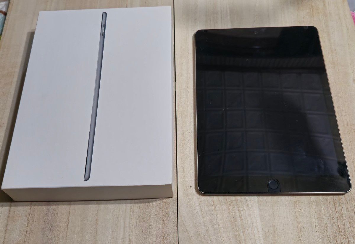 Apple iPad Air 2 スペースグレイ 16GB MGL12J/A Wi-Fiモデル iOS15 8