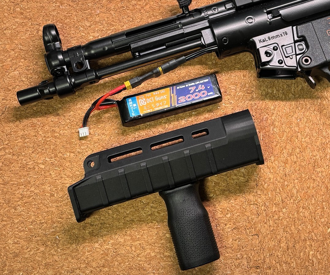 MAGPUL SL スタイル M-LOK ハンドガード BK 次世代 MP5用 バッテリー