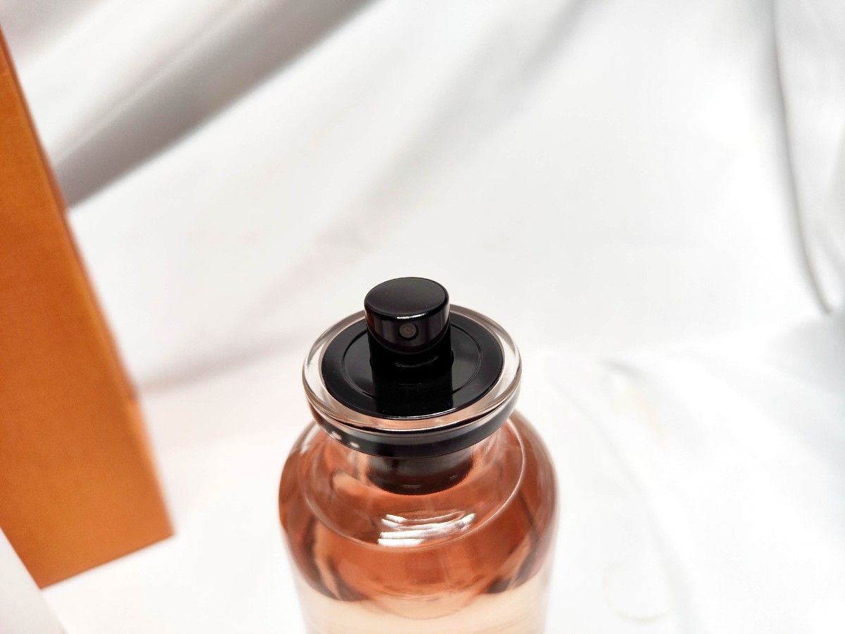 ルイ ヴィトン LOUIS VUITTON スペル オン ユー SPELL ON YOU 100m