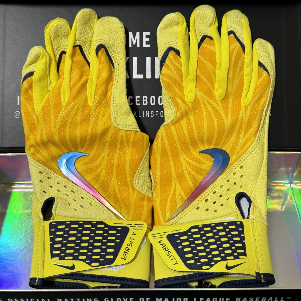 NIKE Alpha Varsity アクーニャJrモデル Sサイズ バッティンググローブ