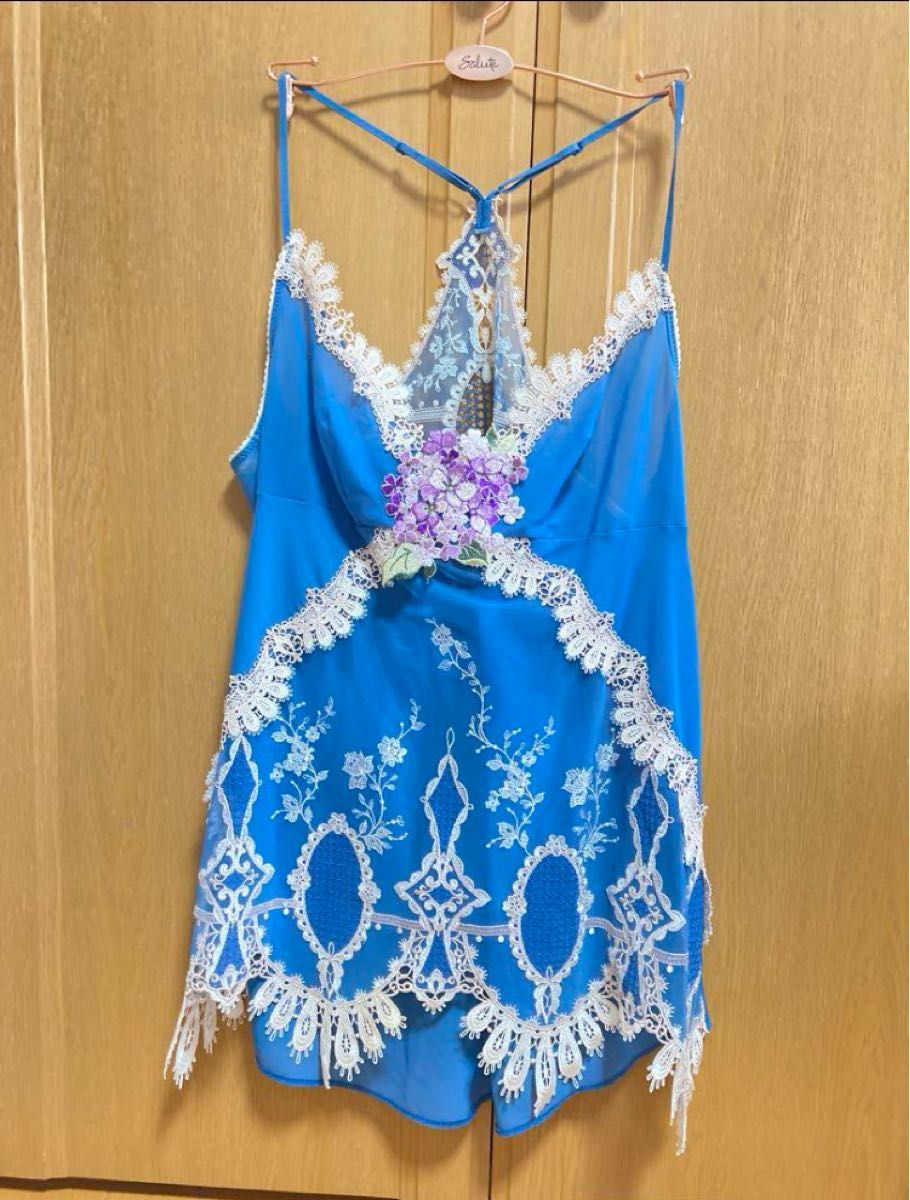 サルート キャミソール ワコール サルート キャミソール 店舗限定