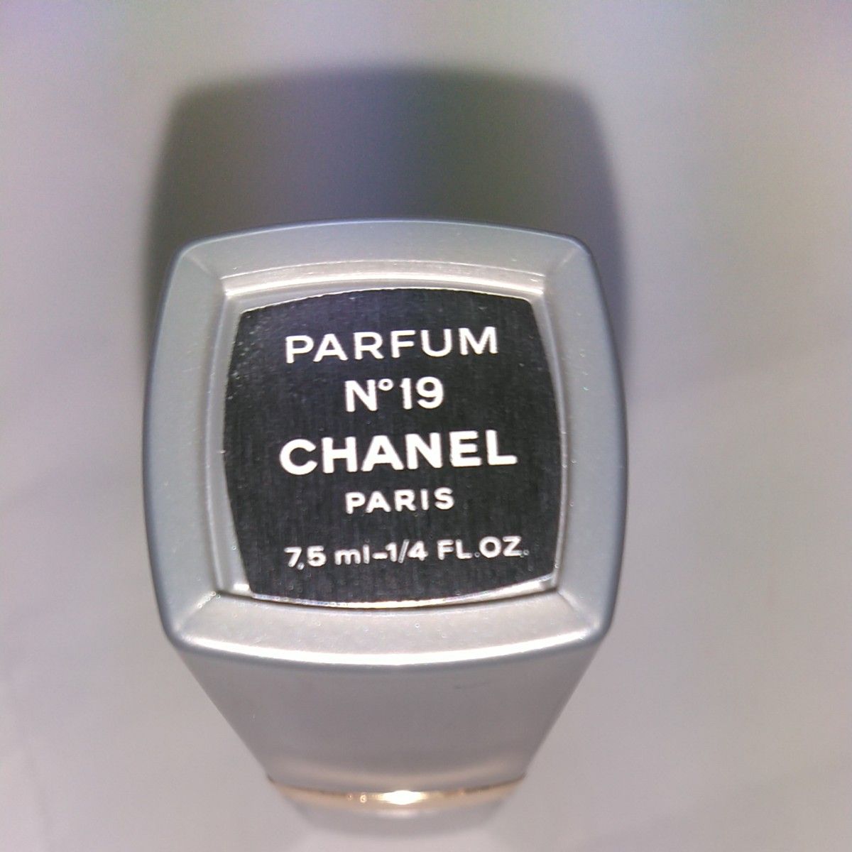 CHANEL PARIS N°19 PARFUM7 5 ml VAPORISATEUR シャネル香水