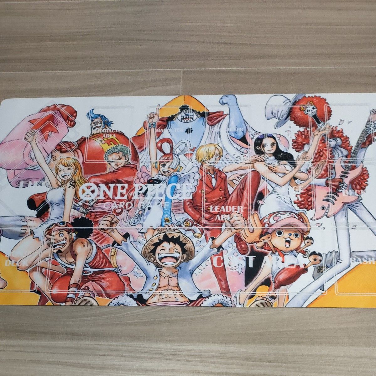 値下げ不可 ワンピースカードゲーム プレイマット 海外製 ウタ 麦わら