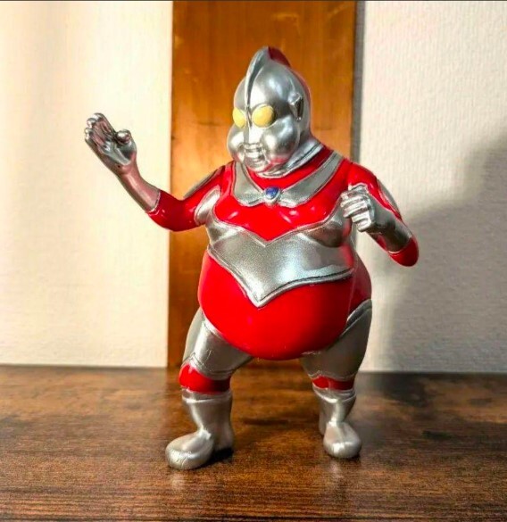 Yahoo!オークション - 【新品・即日発送】デブトラマン① フィギュア