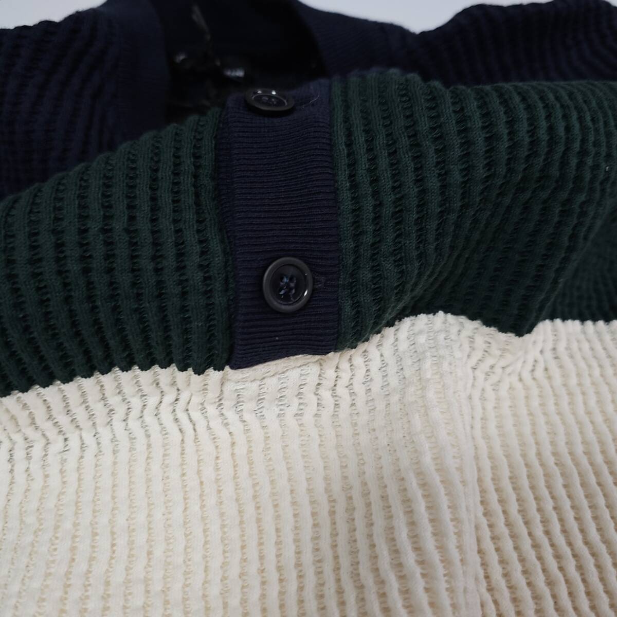 とても可愛いバイカラーニット GIORGIO ARMANI ジョルジオアルマーニ