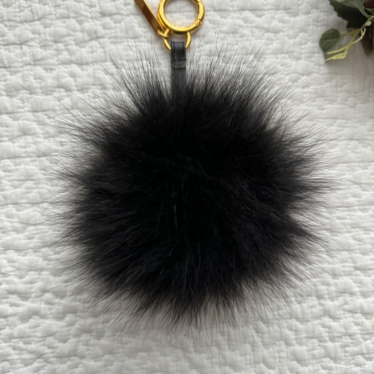 fendi ファーチャーム ストラップ キーホルダー フェンディ 正規品