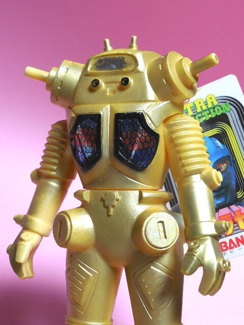 Yahoo!オークション - 最初期 キングジョー 初版 白プラタグ付 1983 バ