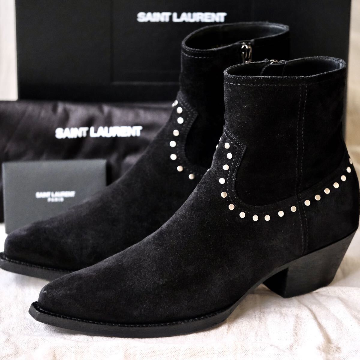 美品SAINT LAURENTサンローランパリ スウェードスタッズブーツLUKAS黒