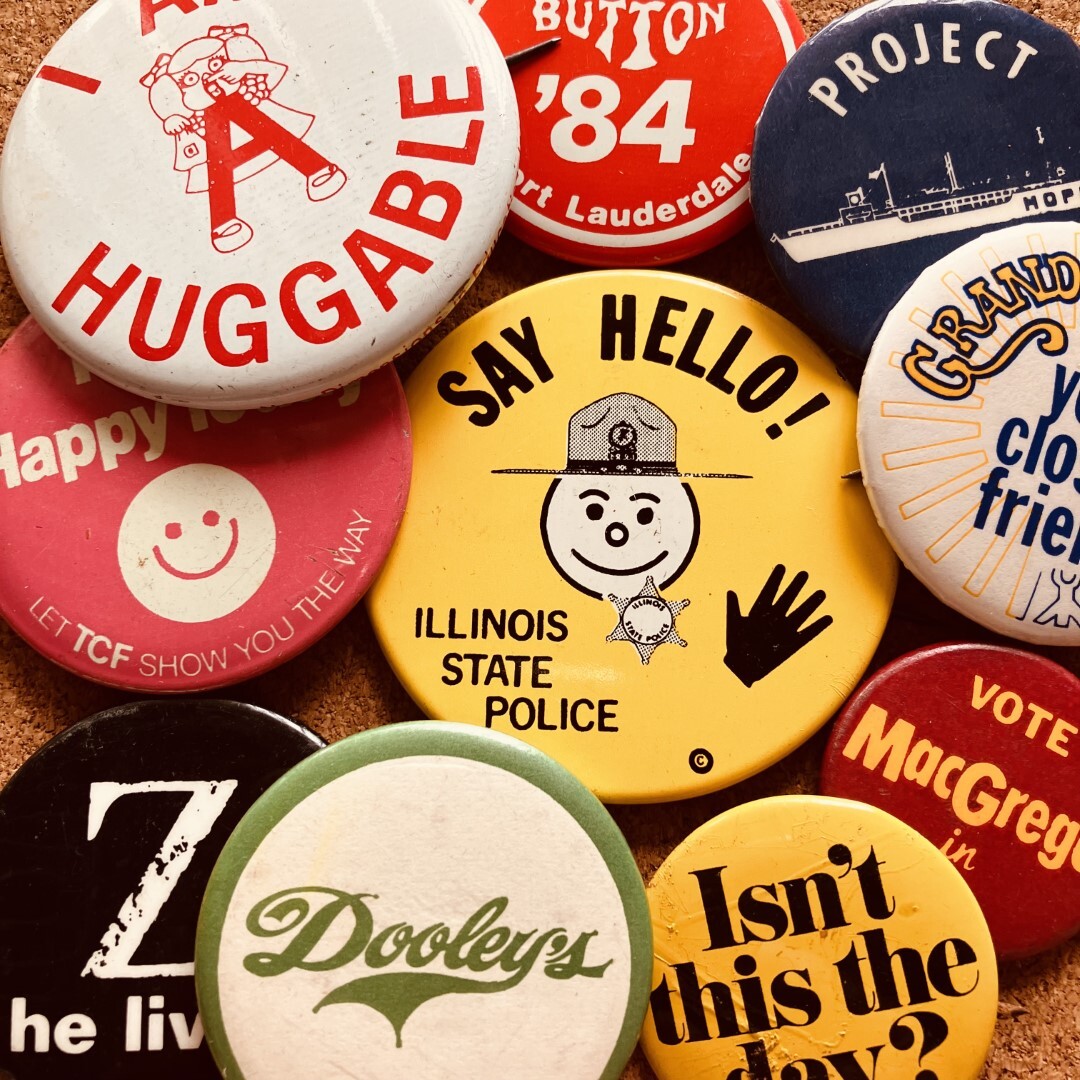 ② USA 缶バッジ10個／アメリカ／ヴィンテージ／ノベルティ／缶バッチ