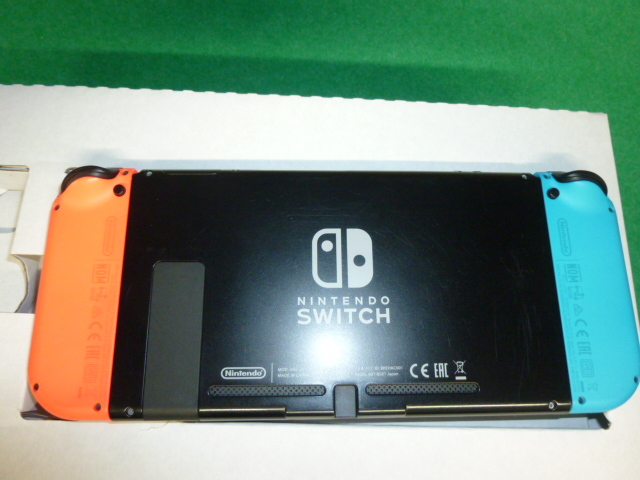 Nintendo Switch 本体 / 付属品完備 / 未対策機 Ver 9 0 1 XAJ10005