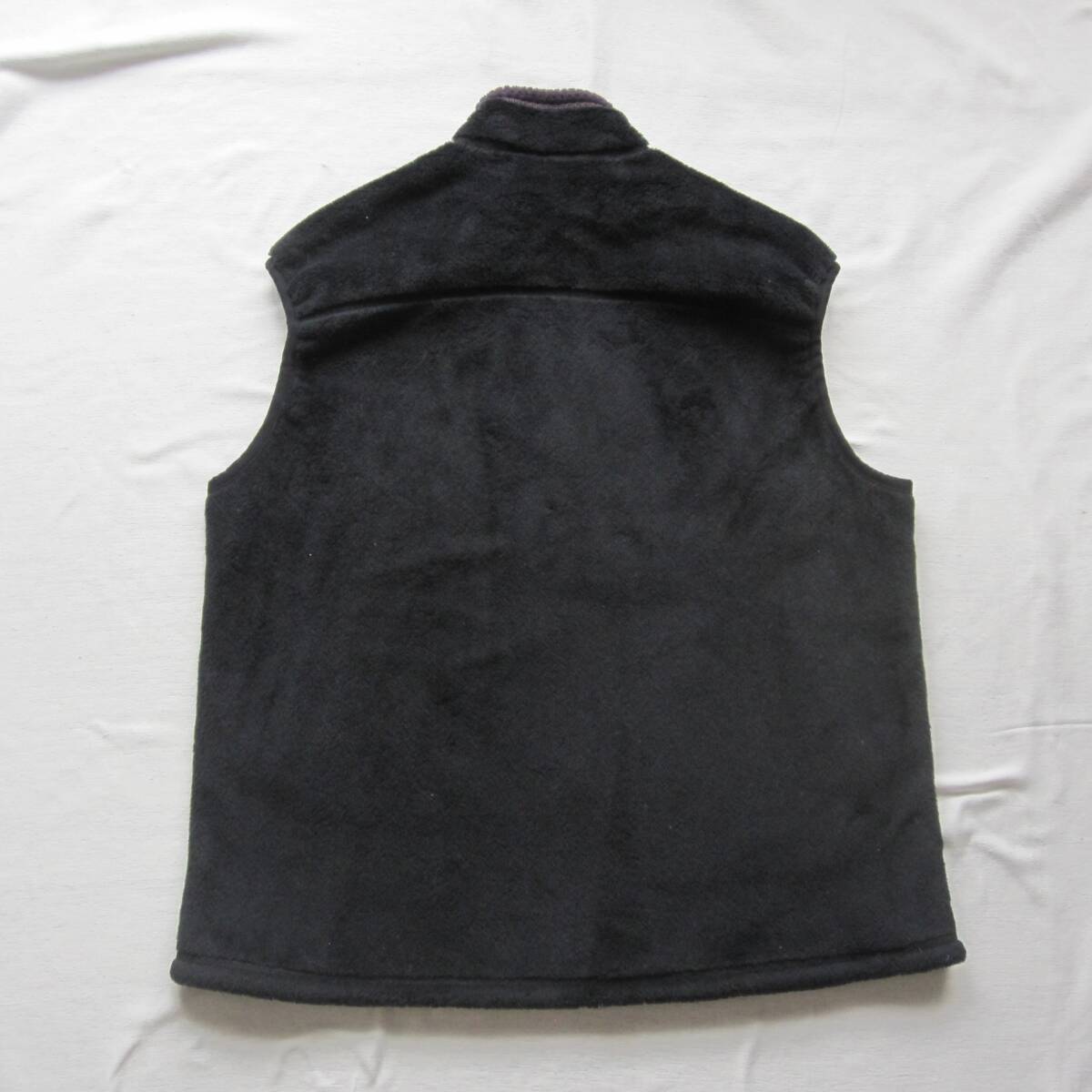 02 パタゴニア R4 ベスト (XL) 刺繍タグ 2002 USA製 黒×紫