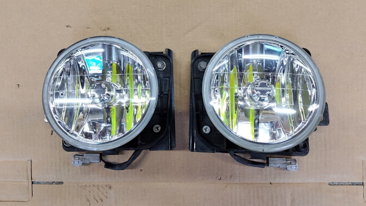 インプレッサ WRX STI GDB GDA GGA 中期 涙目 純正 フォグランプ 左右