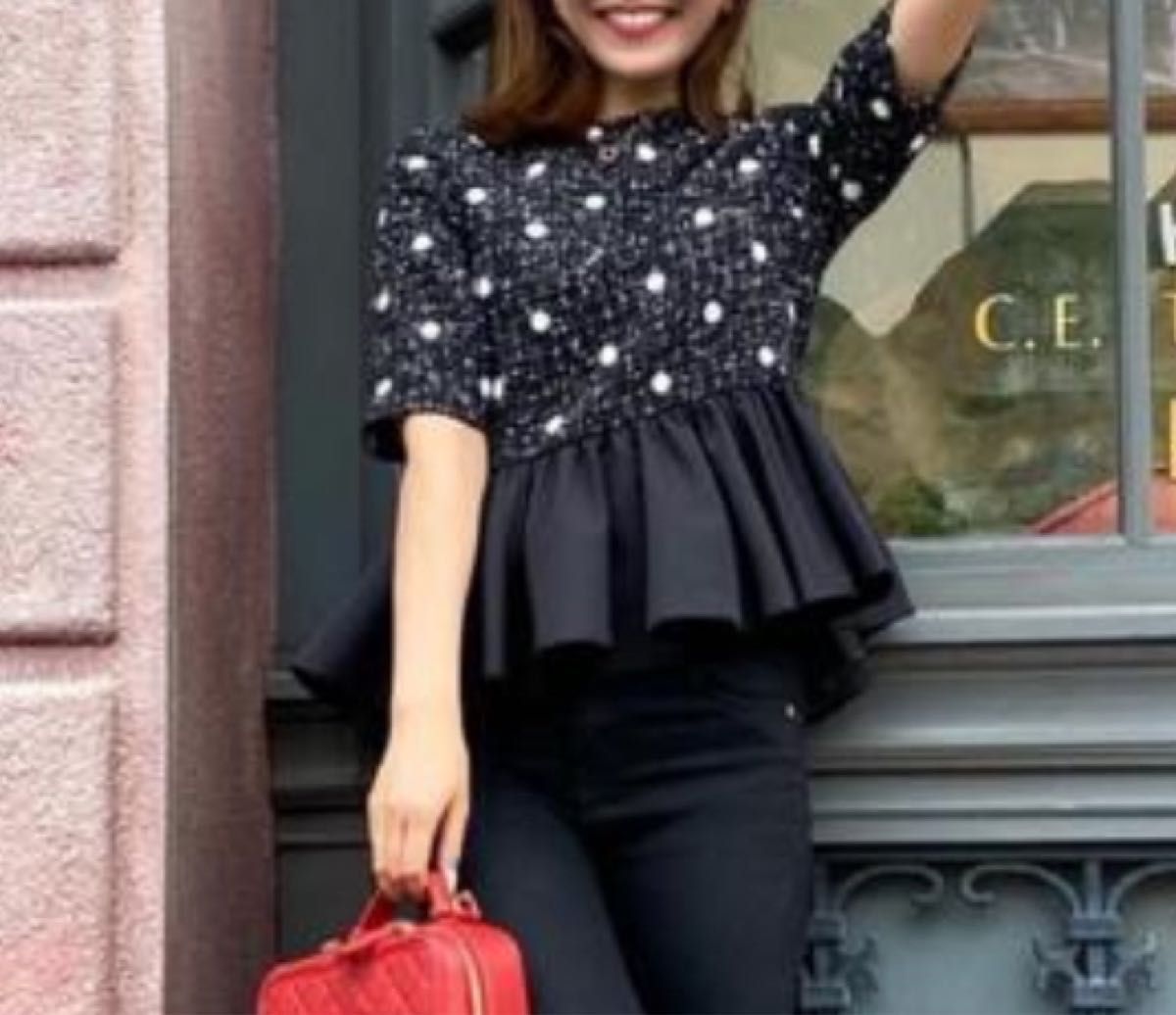 シェリエ sheller ステッチヘムフリルトップス ブラックシェリエ