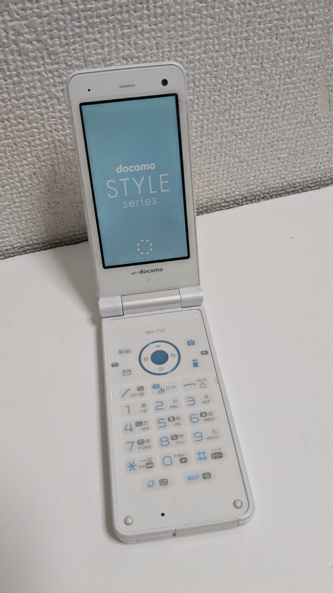 docomo ガラケー SHARP SH-11C 白 本体 ホワイト D白ロム｜Yahoo