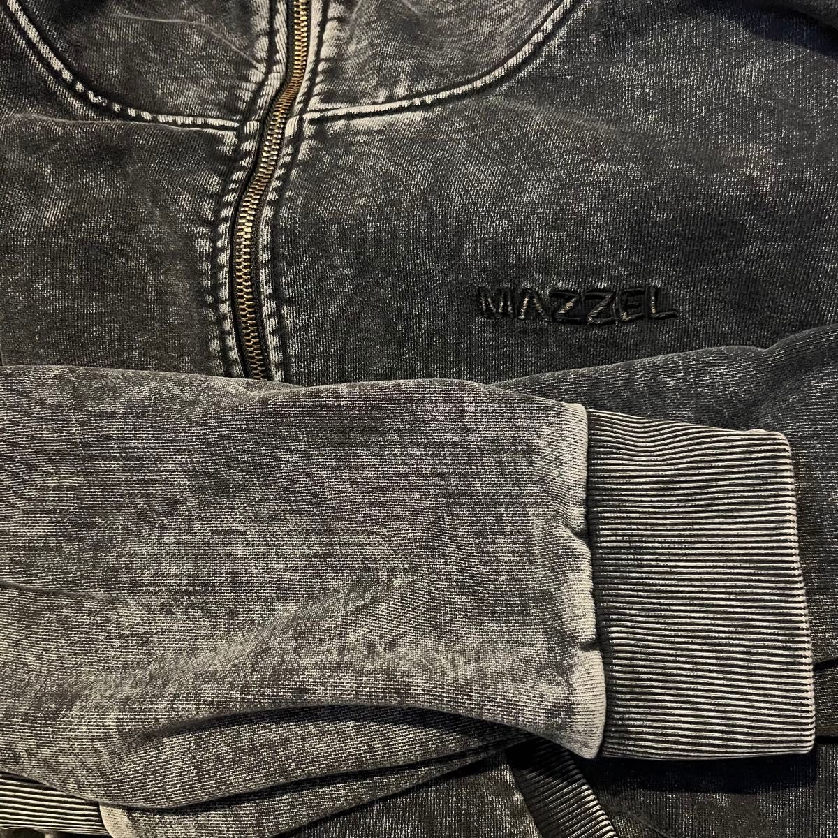 MAZZEL ジップアップパーカーM｜Yahoo!フリマ（旧PayPayフリマ）