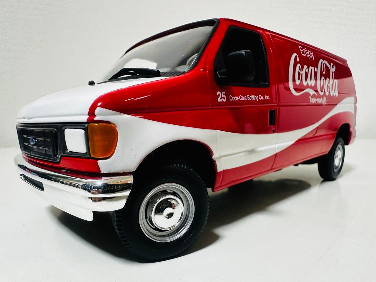 JLジョニーライトニング/ '04 Fordフォード E-250 Vanバン CocaCola