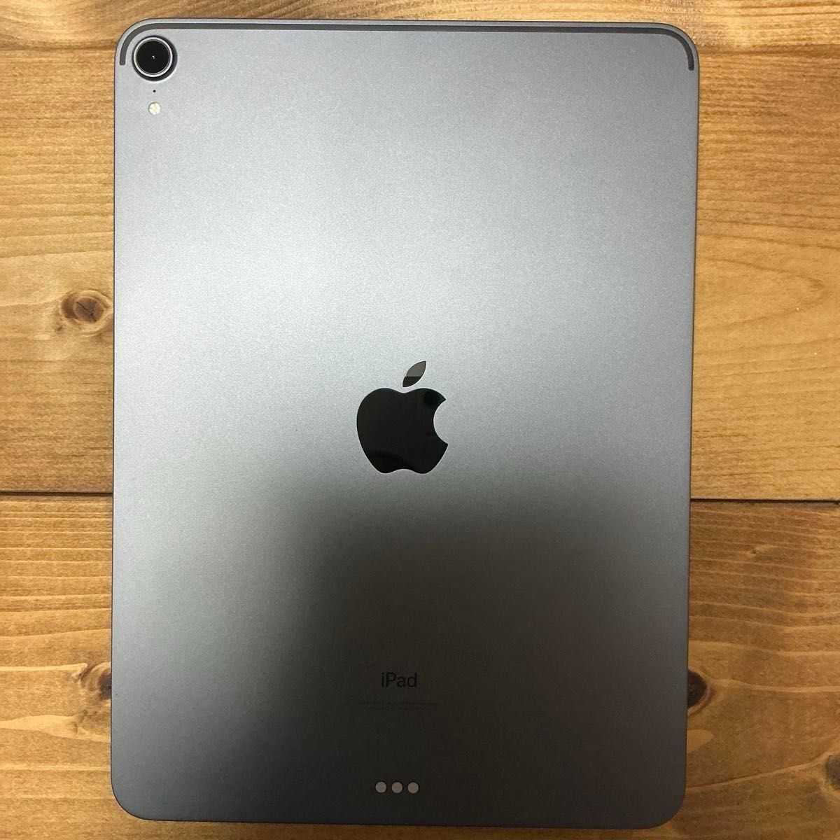 早い者勝ち【美品】iPad Pro 11インチ (第一世代) 256GB スペース