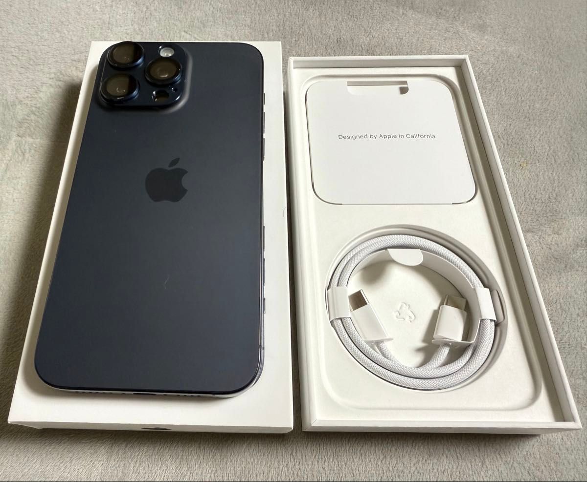 美品 iPhone 15 Pro Max 512GB ブルーチタニウム SIMフリー版 傷なし